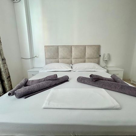 A&X Lovely And Central Apartment - 24H Self Check-In Тирана Екстериор снимка