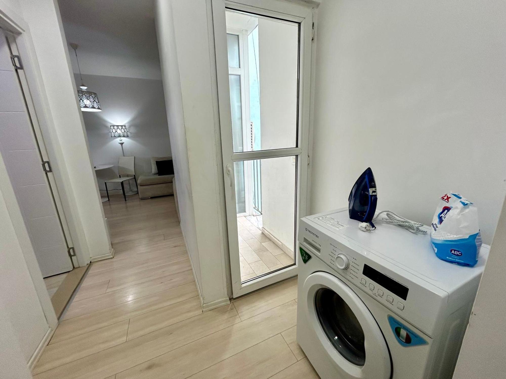 A&X Lovely And Central Apartment - 24H Self Check-In Тирана Екстериор снимка