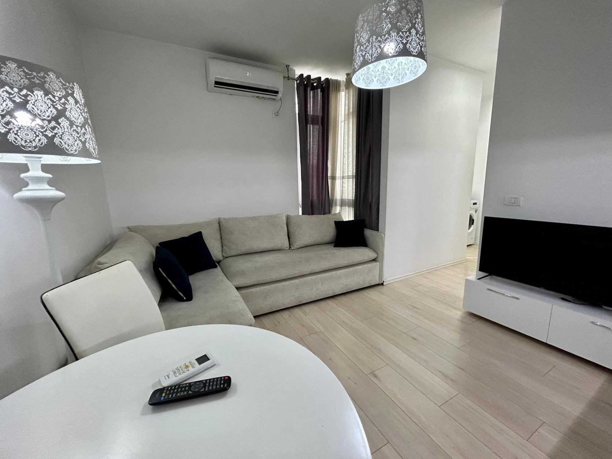 A&X Lovely And Central Apartment - 24H Self Check-In Тирана Екстериор снимка