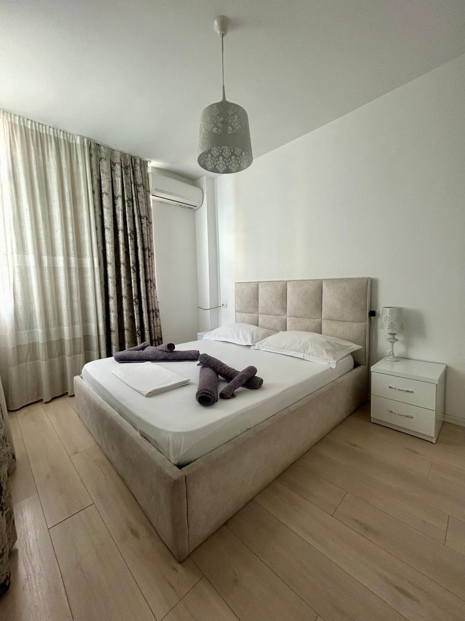 A&X Lovely And Central Apartment - 24H Self Check-In Тирана Екстериор снимка